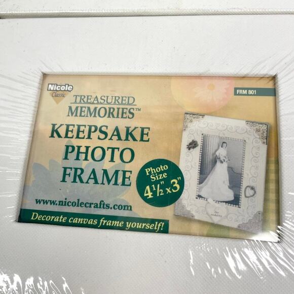 4 New Canvas Picture Frames for Crafting - Picture 2 of 5